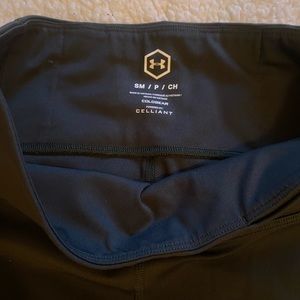 Brand new Under Armor yoga pants size small